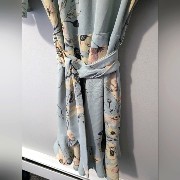 Dex Baby Blue Floral Wrap Dress - Picture 4 of 10